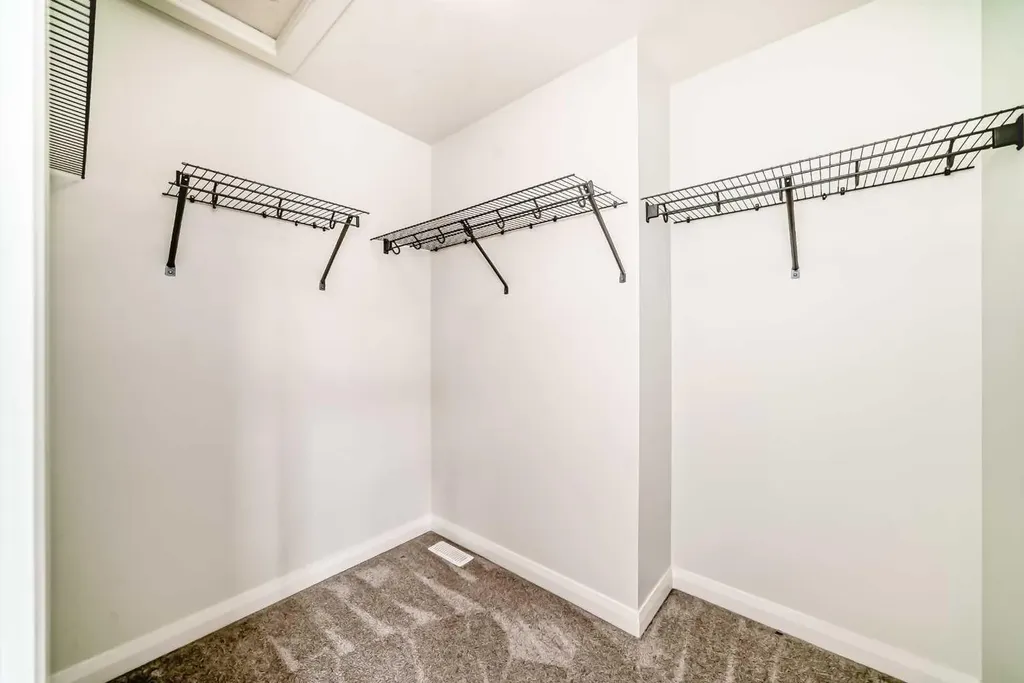 84 Evansfield Close NW Calgary AB T3P 1V7