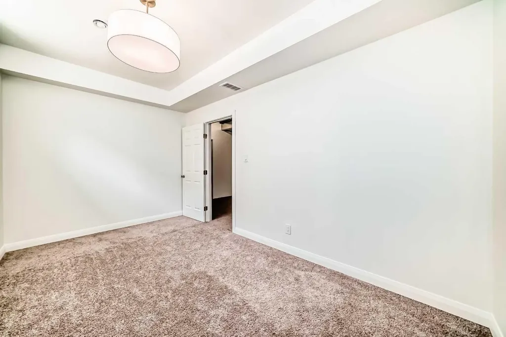 84 Evansfield Close NW Calgary AB T3P 1V7