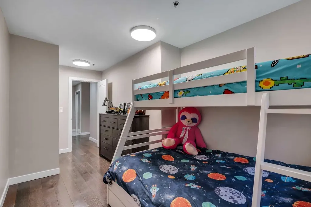 916 19 Avenue SW Calgary AB T2T 0H7