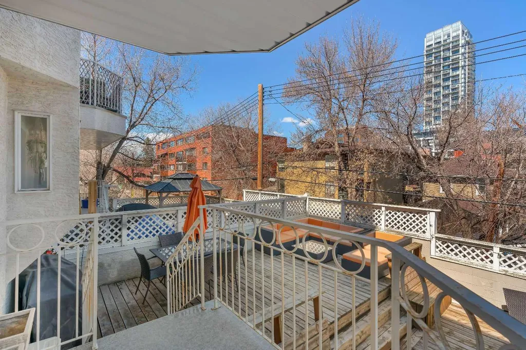 916 19 Avenue SW Calgary AB T2T 0H7