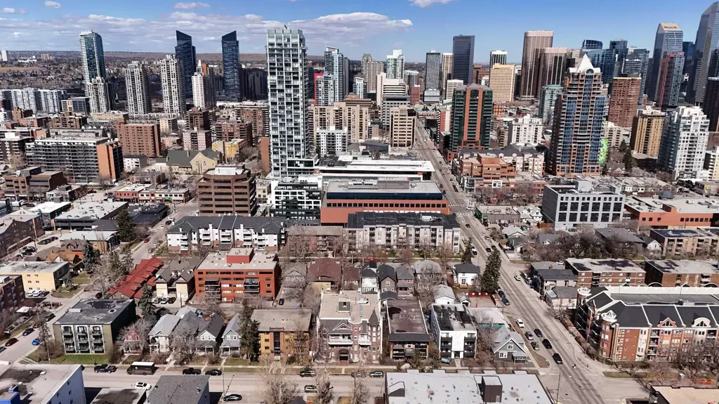 916 19 Avenue SW Calgary AB T2T 0H7
