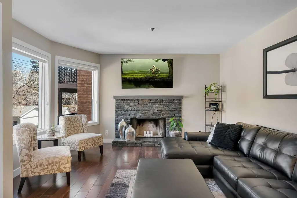 916 19 Avenue SW Calgary AB T2T 0H7