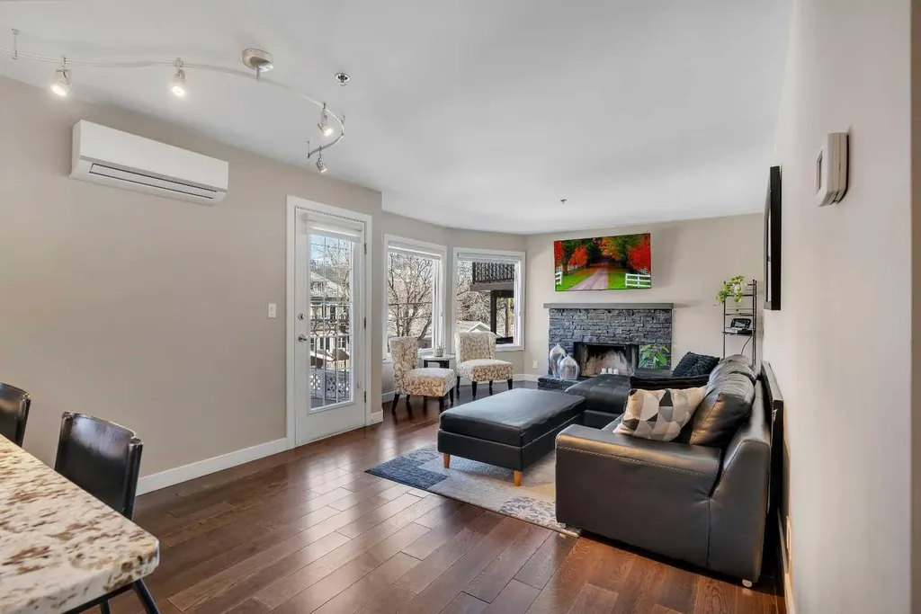 916 19 Avenue SW Calgary AB T2T 0H7