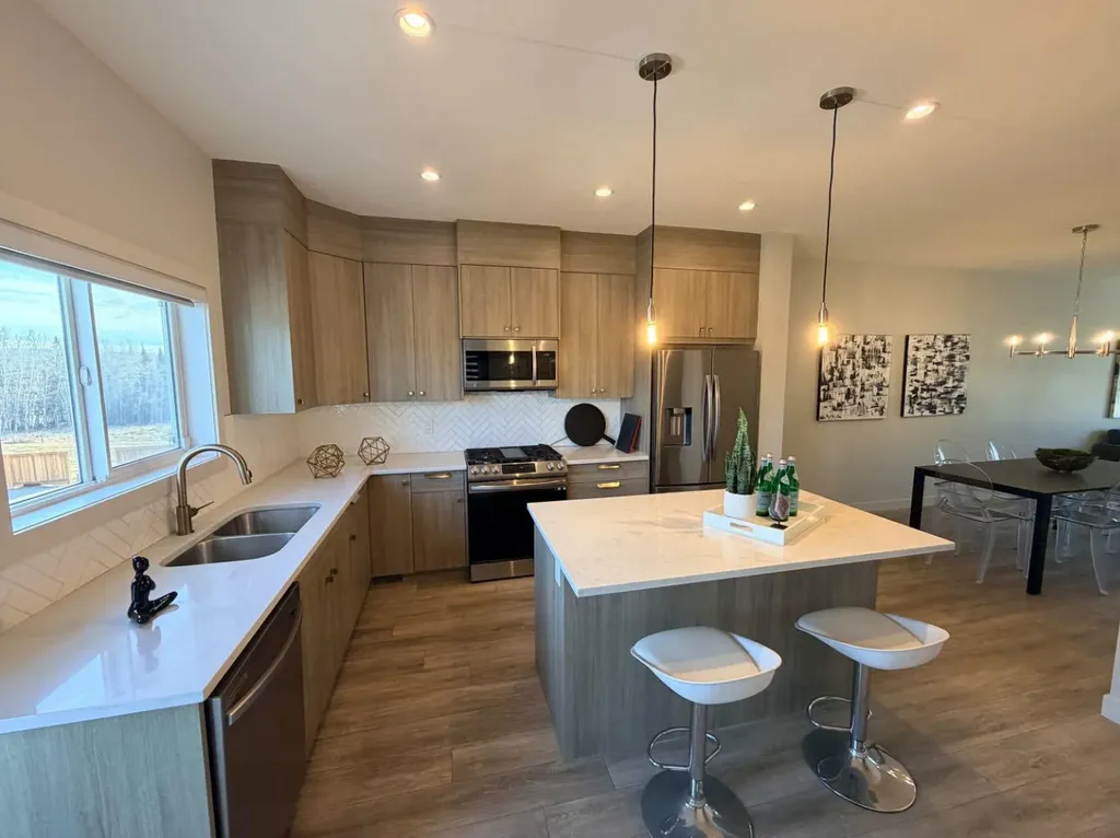 224 River Heights Drive Cochrane AB T4C2T8