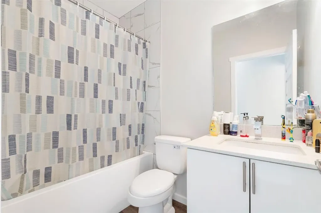 224 River Heights Drive Cochrane AB T4C2T8