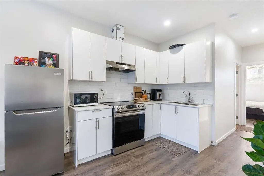 224 River Heights Drive Cochrane AB T4C2T8