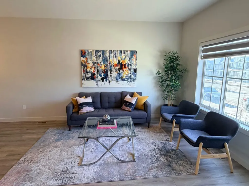 224 River Heights Drive Cochrane AB T4C2T8