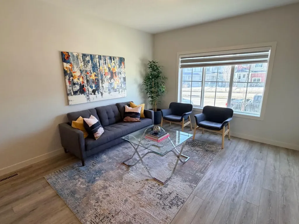 224 River Heights Drive Cochrane AB T4C2T8