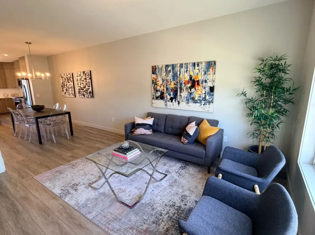 224 River Heights Drive Cochrane AB T4C2T8