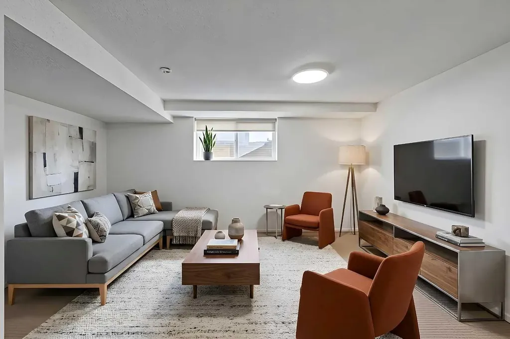 48 Whitworth Way NE Calgary AB T1Y 6A8