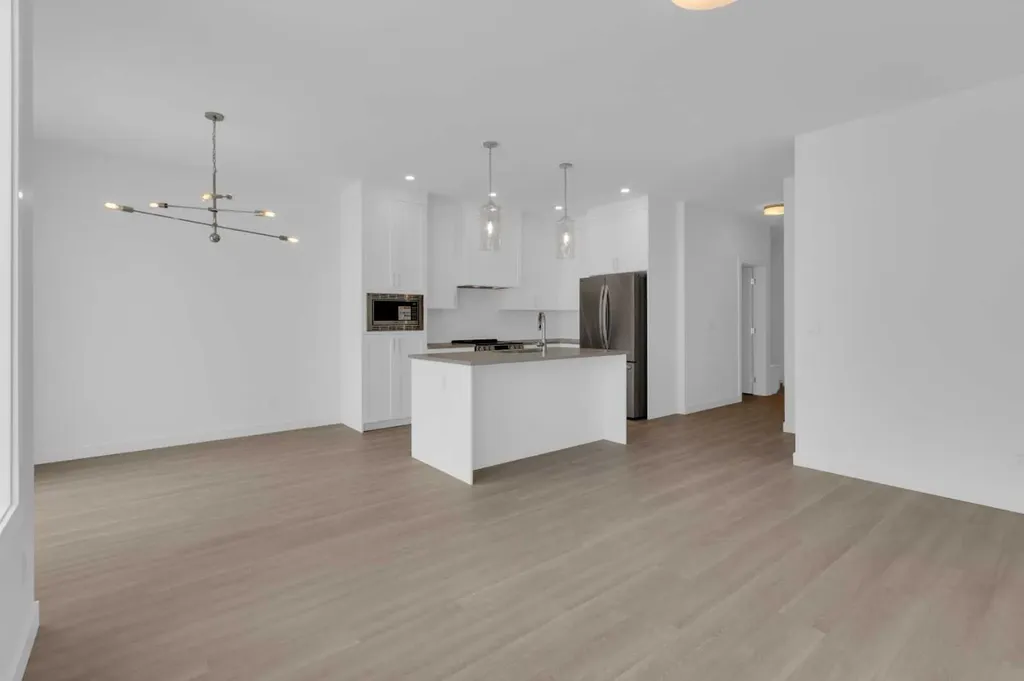1321 South Point Parade SW Airdrie AB T4B 0Y7