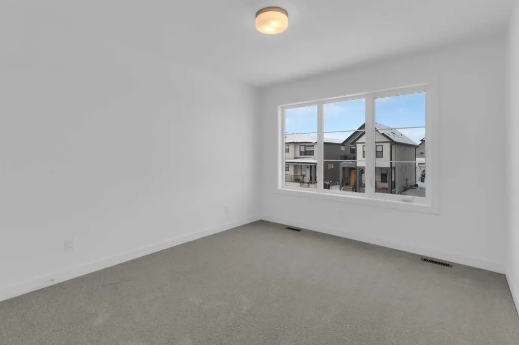 1321 South Point Parade SW Airdrie AB T4B 0Y7