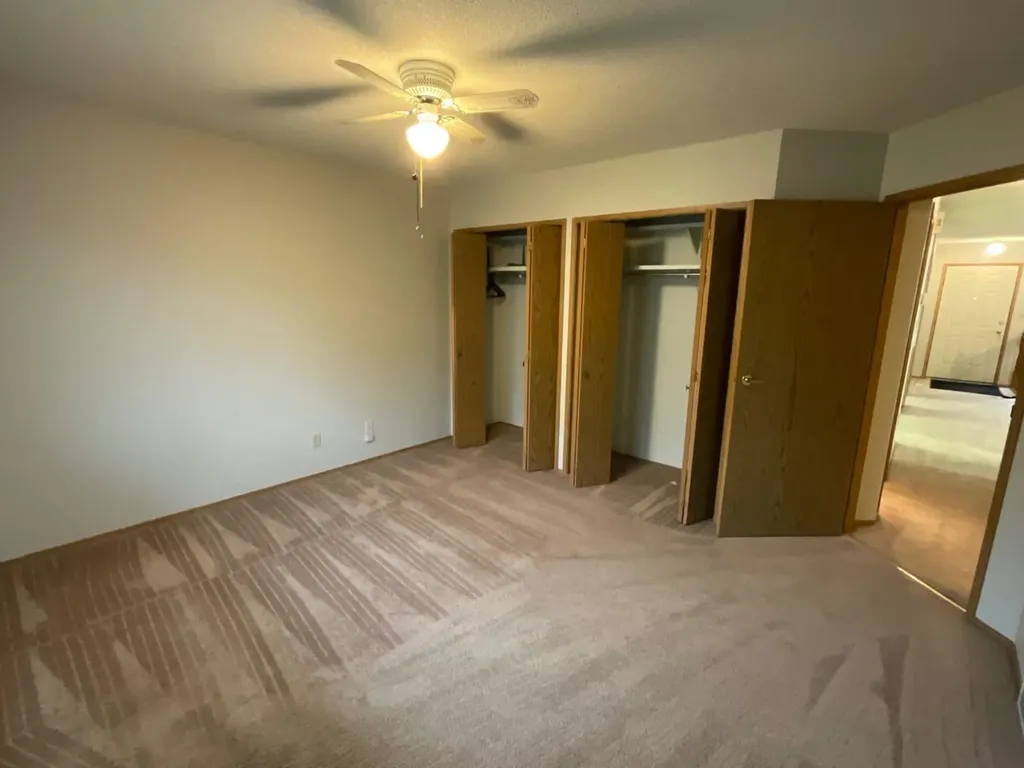 35 Ellis Street Red Deer AB T4R 2C8
