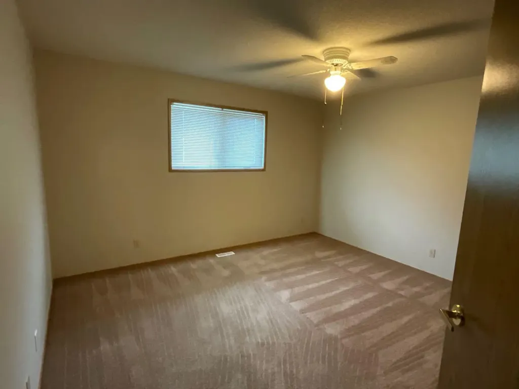 35 Ellis Street Red Deer AB T4R 2C8