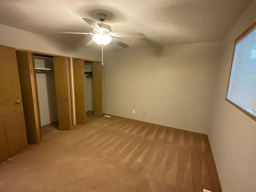 35 Ellis Street Red Deer AB T4R 2C8