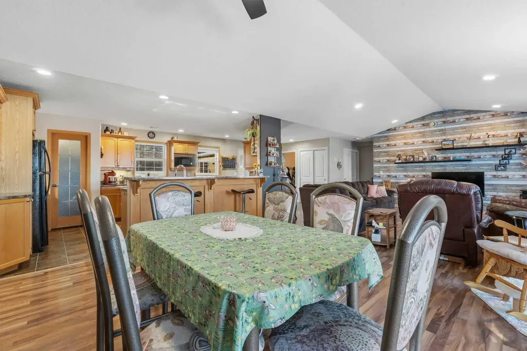 124080 Township Road 593a Rural Woodlands County AB T7S 1P2