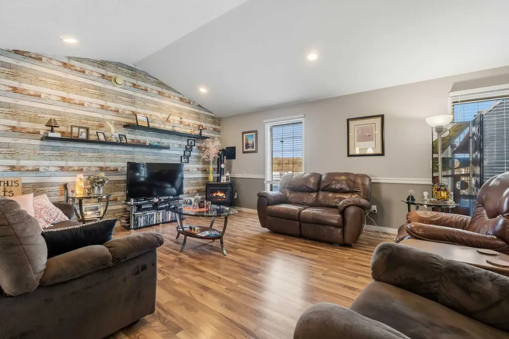124080 Township Road 593a Rural Woodlands County AB T7S 1P2