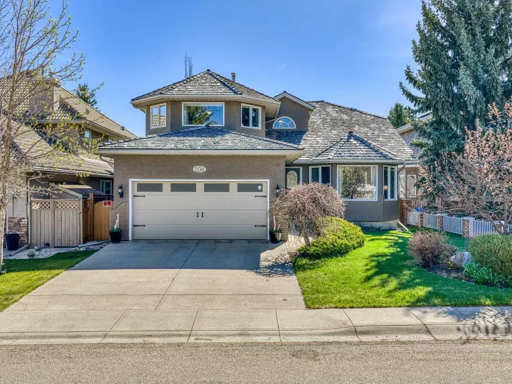 208 Shawnee Gardens SW Calgary AB T2Y 2V1
