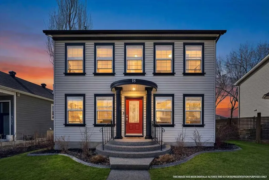 18 Inverness Rise SE Calgary AB T2Z 2X2