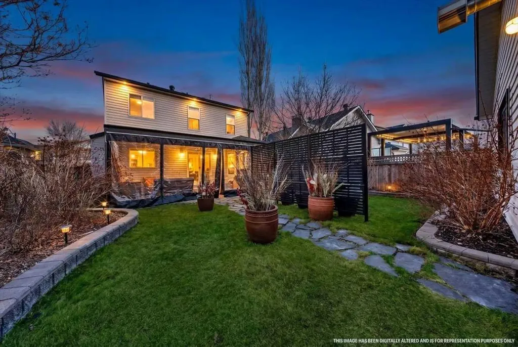 18 Inverness Rise SE Calgary AB T2Z 2X2