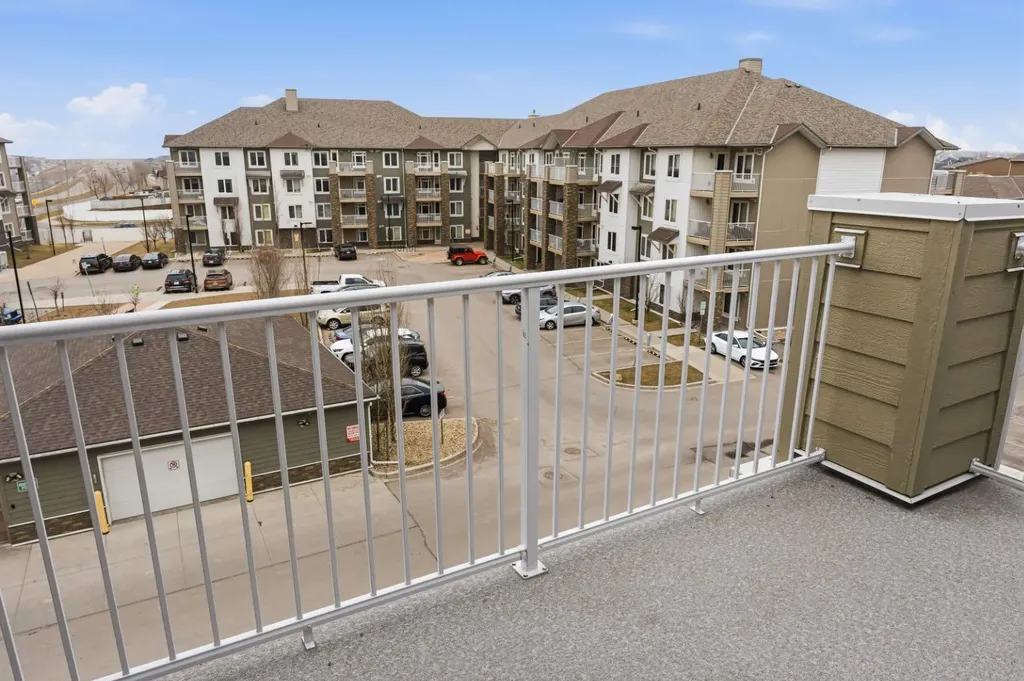 6118 80 Avenue NE Calgary AB T3J0S6