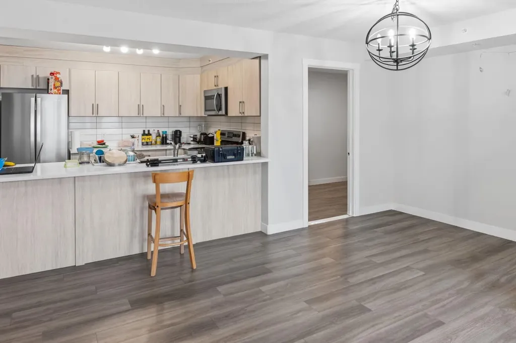 6118 80 Avenue NE Calgary AB T3J0S6