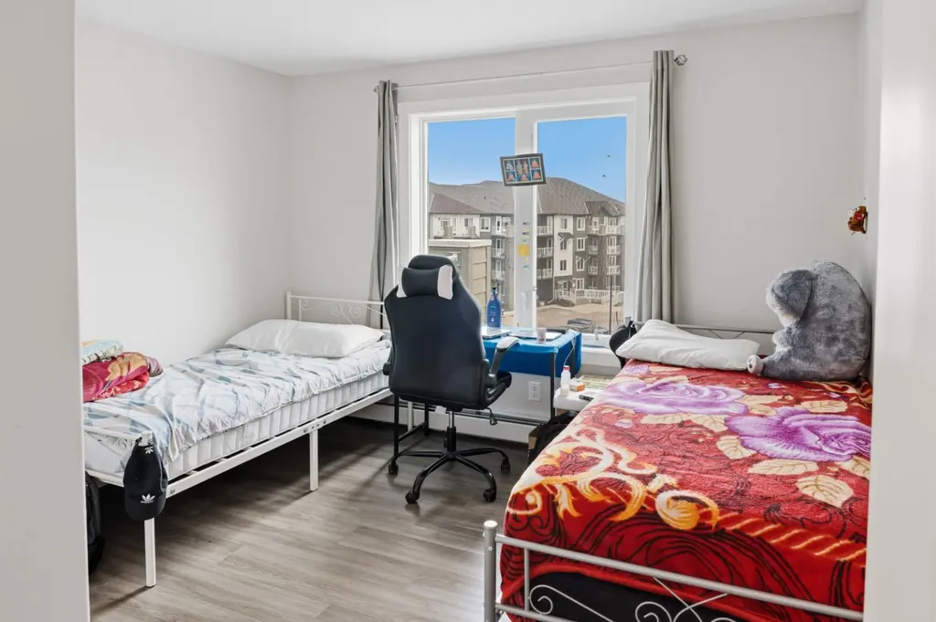 6118 80 Avenue NE Calgary AB T3J0S6