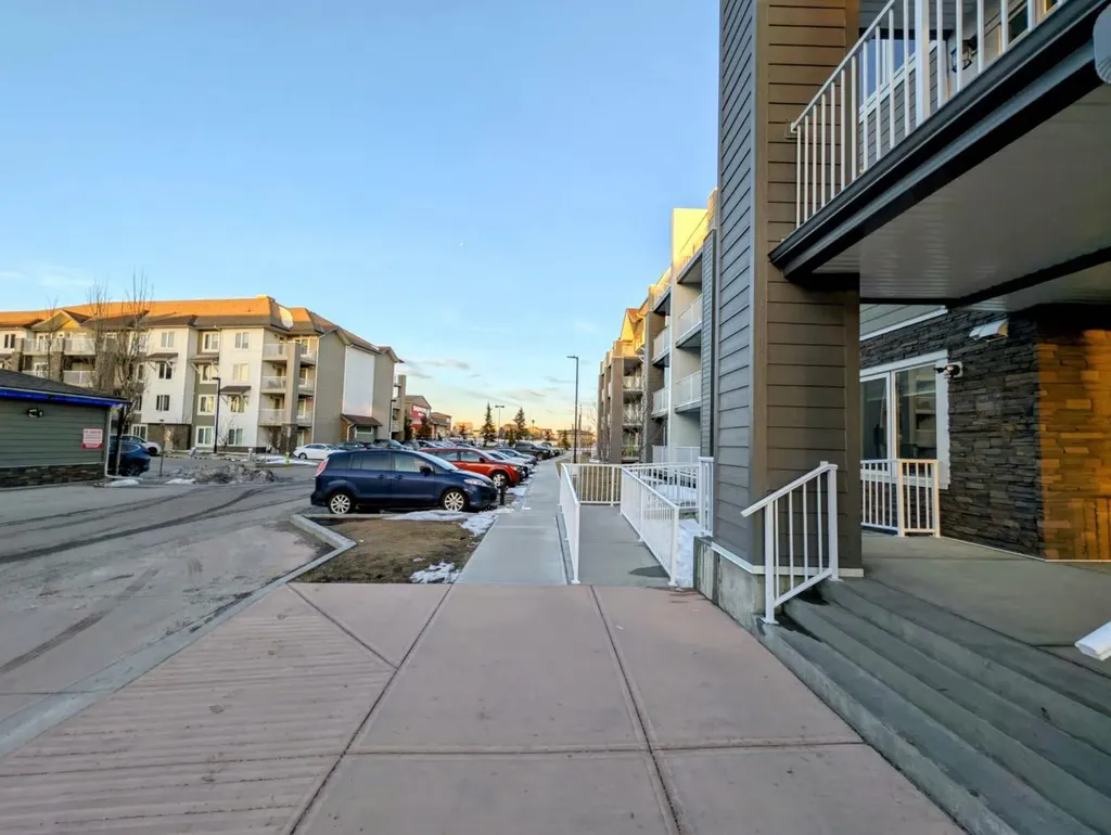6118 80 Avenue NE Calgary AB T3J0S6