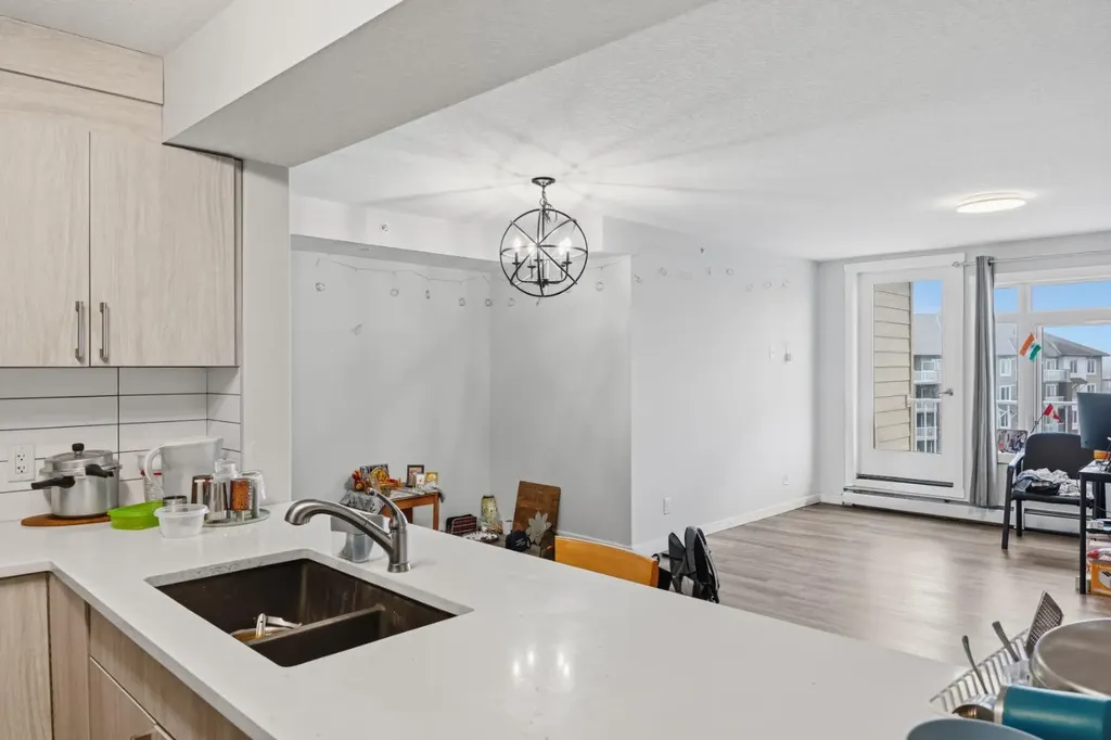 6118 80 Avenue NE Calgary AB T3J0S6