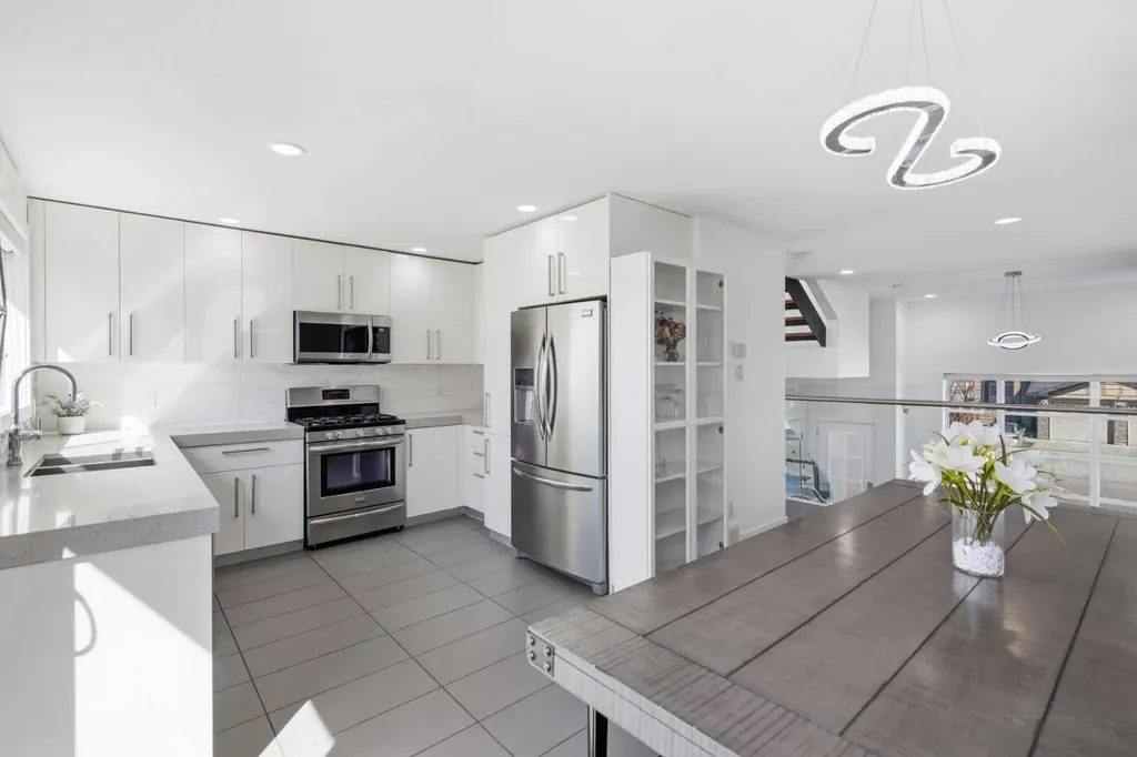 1530 Bayside Avenue SW Airdrie AB T4B 4B5