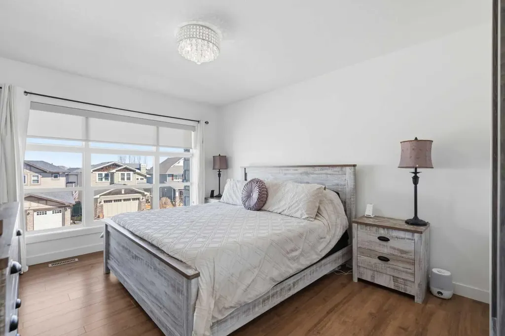 1530 Bayside Avenue SW Airdrie AB T4B 4B5