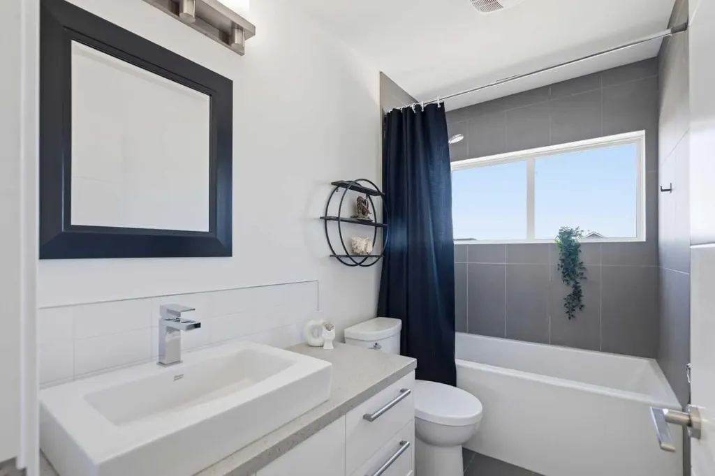 1530 Bayside Avenue SW Airdrie AB T4B 4B5