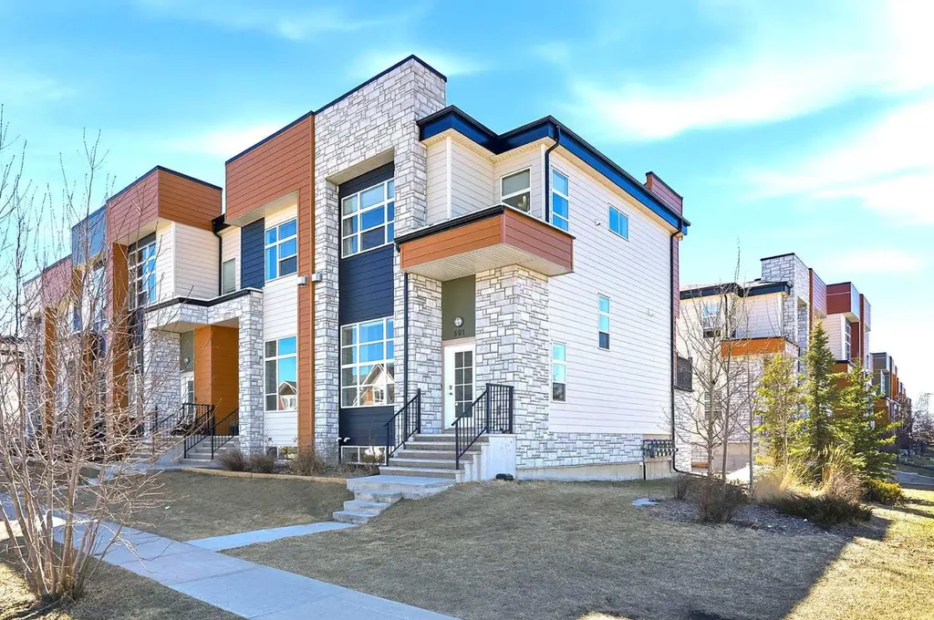1530 Bayside Avenue SW Airdrie AB T4B 4B5