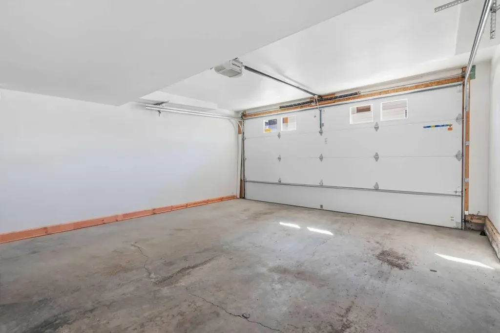 1530 Bayside Avenue SW Airdrie AB T4B 4B5