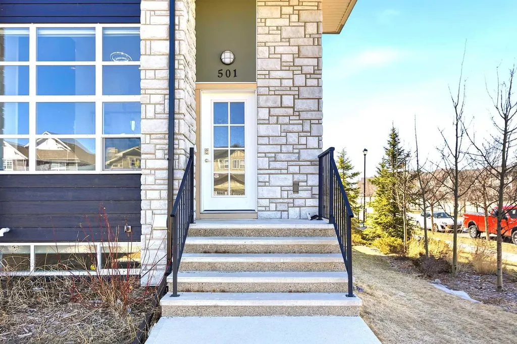 1530 Bayside Avenue SW Airdrie AB T4B 4B5