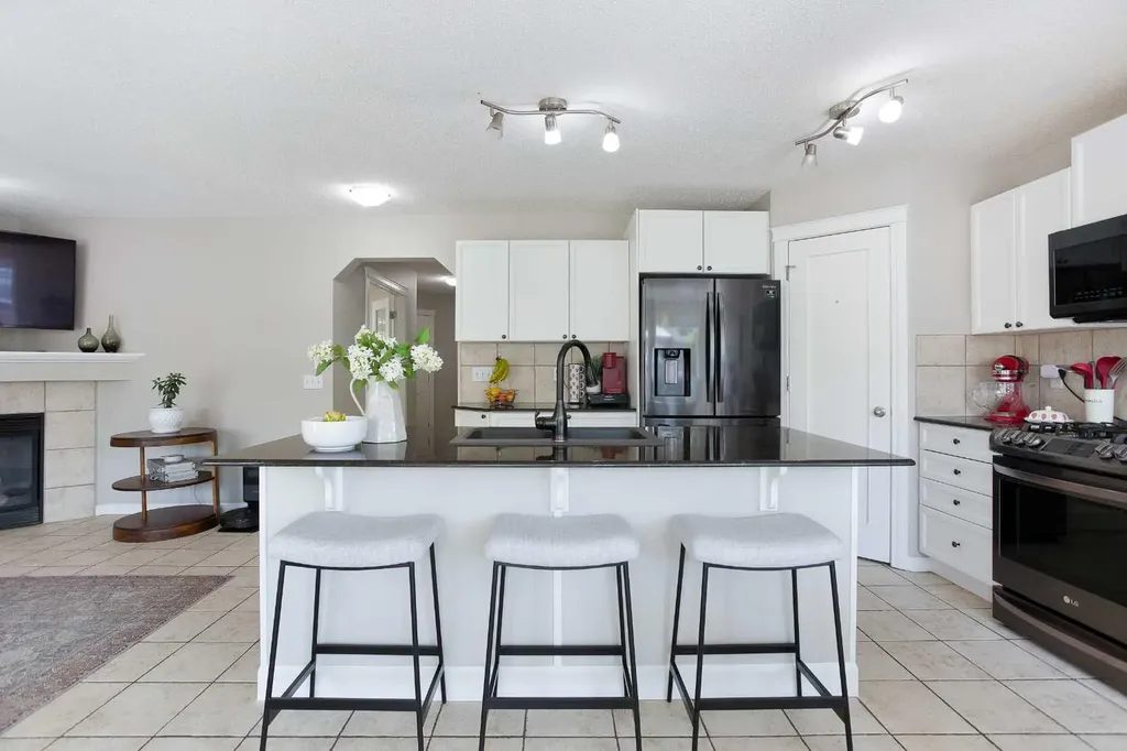 403 Morningside Way SW Airdrie AB T4B 3M5