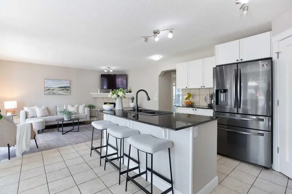 403 Morningside Way SW Airdrie AB T4B 3M5