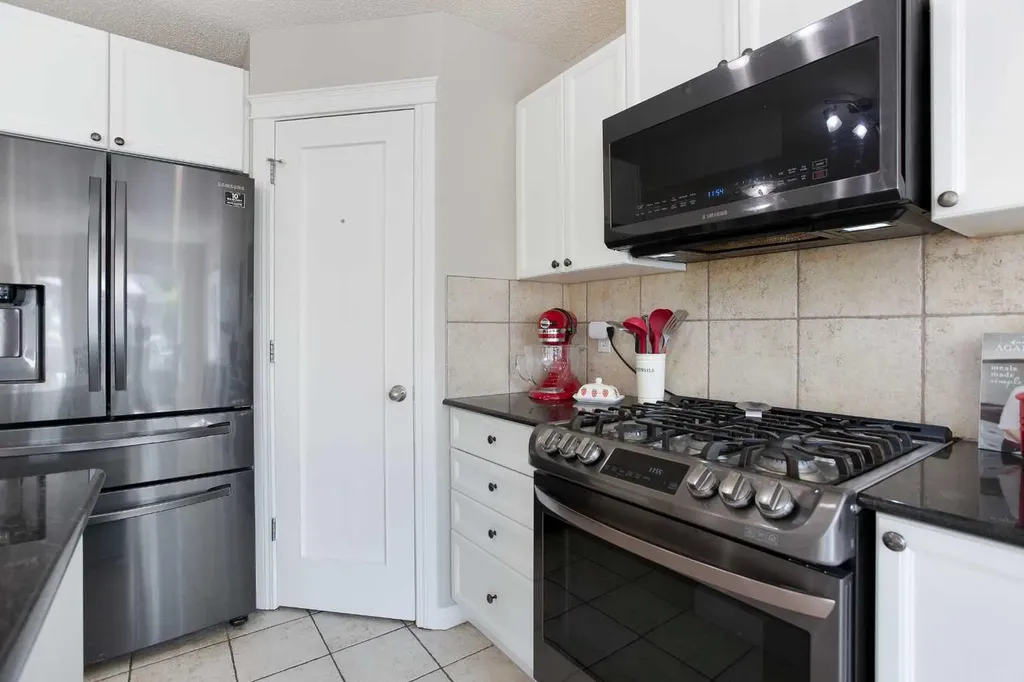403 Morningside Way SW Airdrie AB T4B 3M5