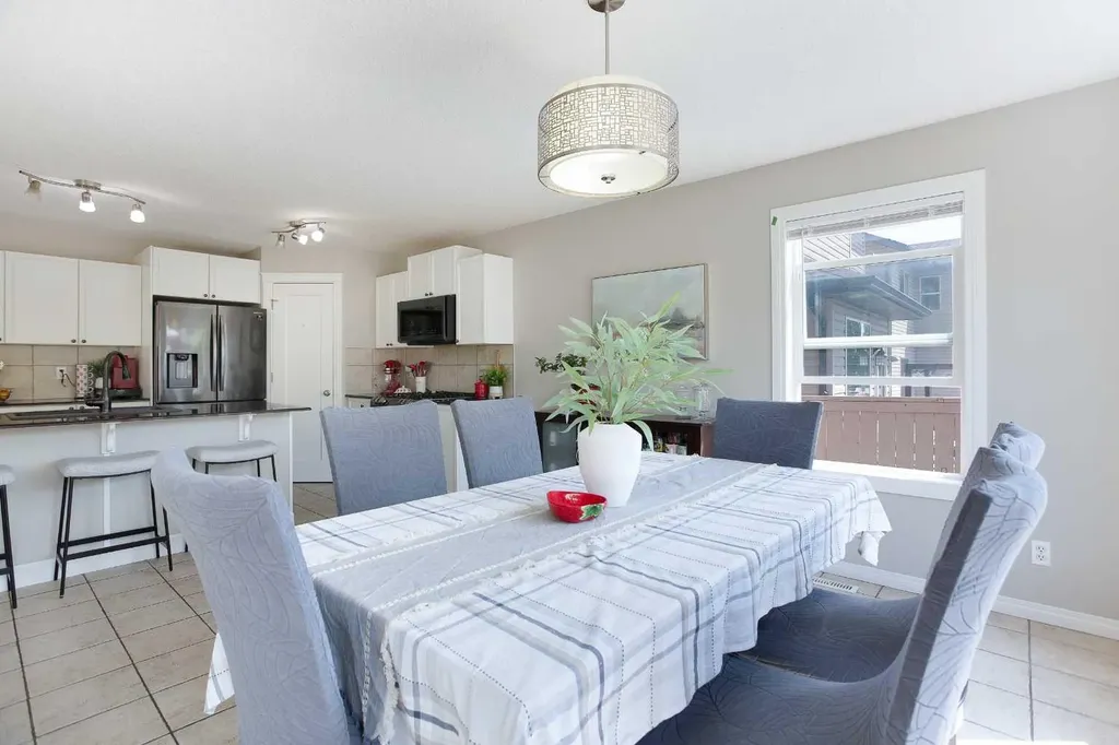 403 Morningside Way SW Airdrie AB T4B 3M5