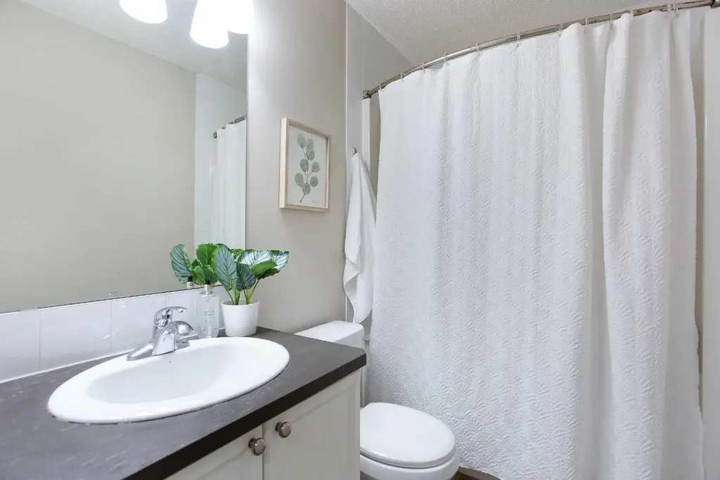 403 Morningside Way SW Airdrie AB T4B 3M5