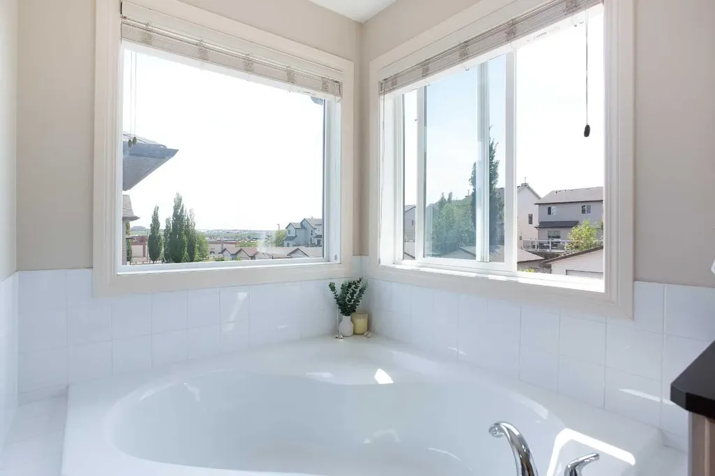 403 Morningside Way SW Airdrie AB T4B 3M5
