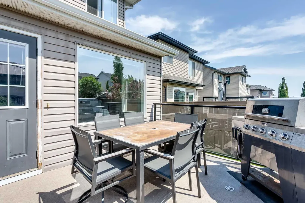 403 Morningside Way SW Airdrie AB T4B 3M5
