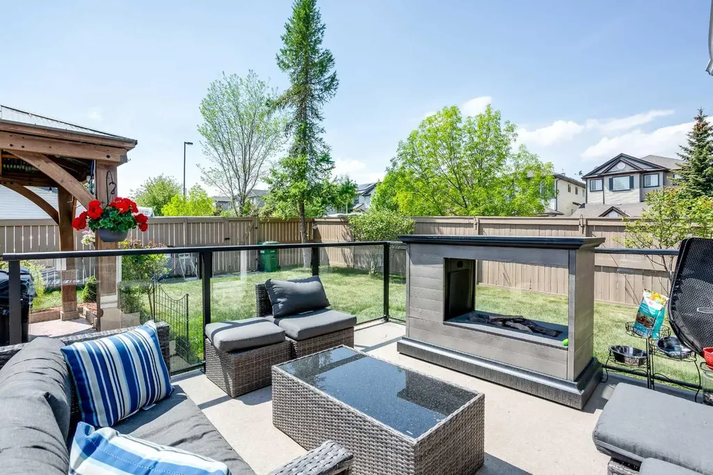 403 Morningside Way SW Airdrie AB T4B 3M5