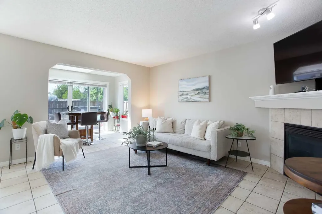 403 Morningside Way SW Airdrie AB T4B 3M5