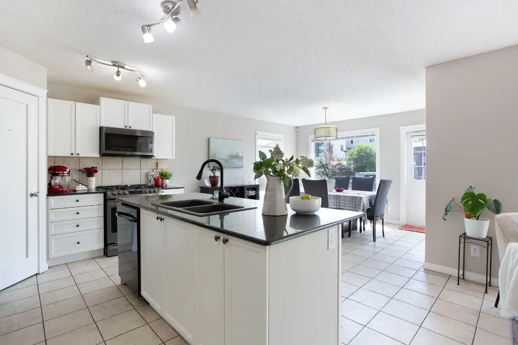403 Morningside Way SW Airdrie AB T4B 3M5