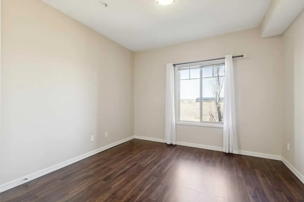 92 Crystal Shores Road Okotoks AB T1S 2N2