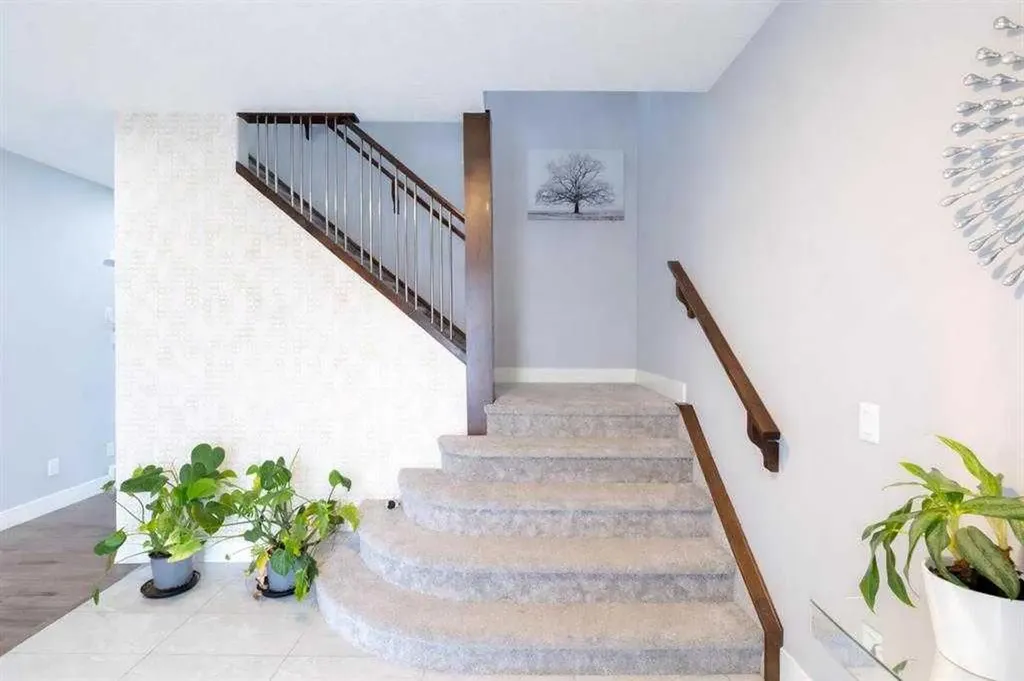 106 Baysprings Gardens SW Airdrie AB T4B5C6