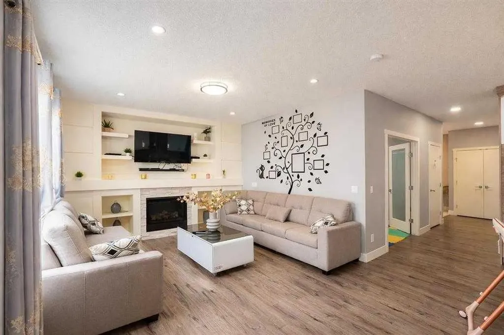 106 Baysprings Gardens SW Airdrie AB T4B5C6