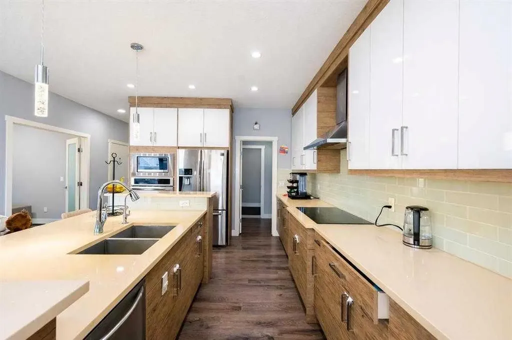 106 Baysprings Gardens SW Airdrie AB T4B5C6