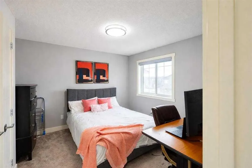 106 Baysprings Gardens SW Airdrie AB T4B5C6